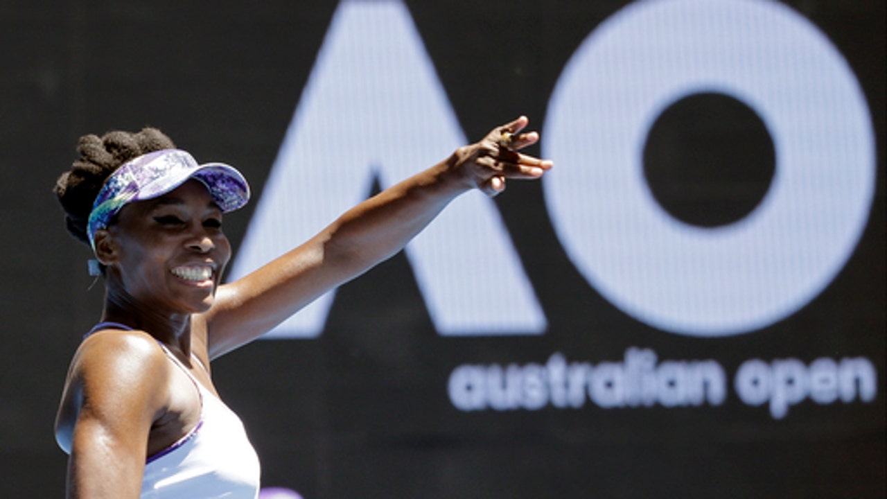 Federer, Williams sisters - 30s in vogue in Australian semis